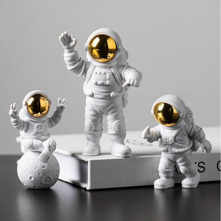 Estatueta Astronauta Luminária Lunar - DaVivenda